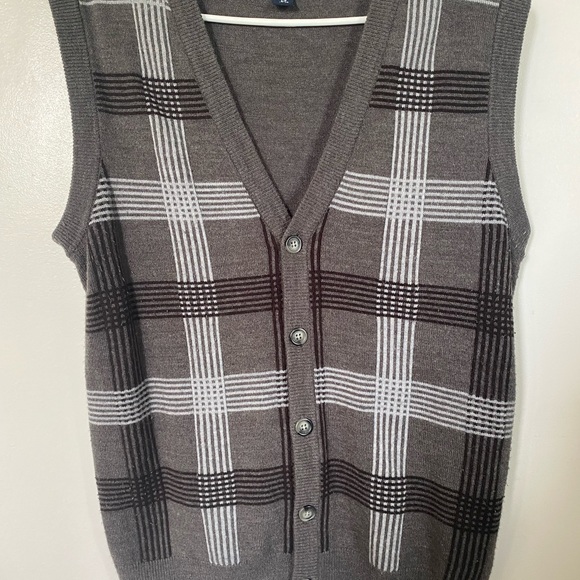 Knitted Men’s Sweater - Picture 2 of 6